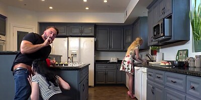 Raven haired bimbo wants hard fucking in the kitchen