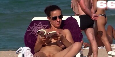 Beach Voyeur - Hot Naked Girls